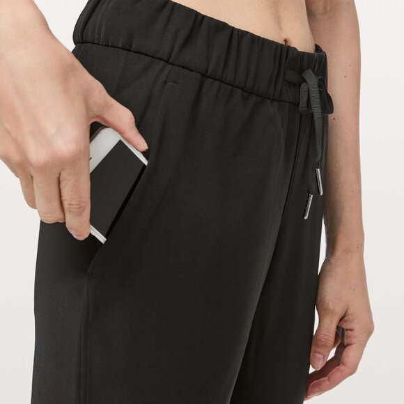 Lululemon On The Fly Pant *Woven 27" Black - Picture 5 of 12